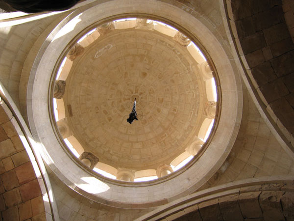 Купол монастыря Нораванк